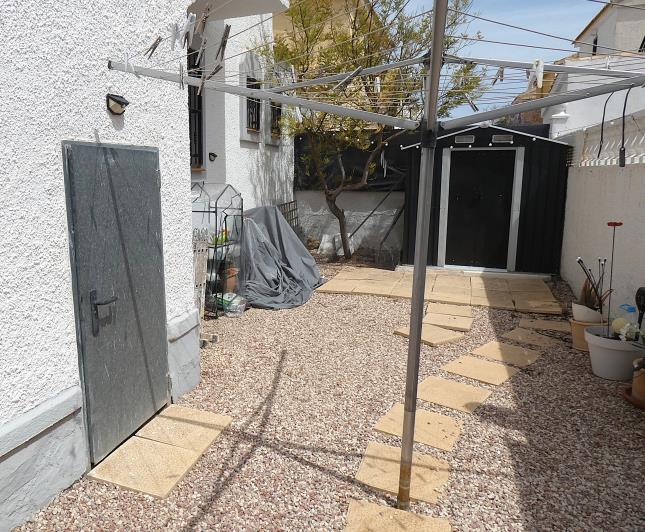 Image No.45-3 Bed Semi-Detached for sale