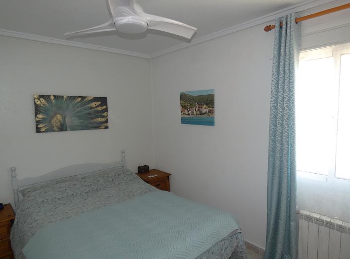 Image No.21-2 Bed Villa / Detached for sale
