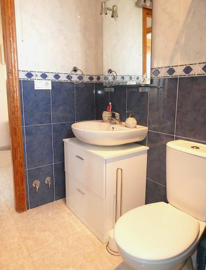 Image No.25-2 Bed Villa / Detached for sale