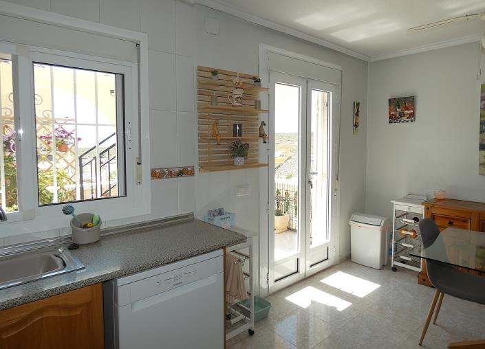 Image No.31-2 Bed Villa / Detached for sale