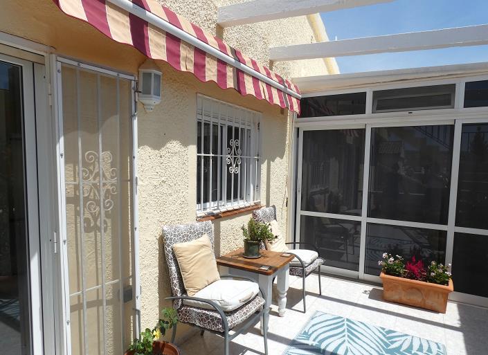 Image No.32-2 Bed Villa / Detached for sale