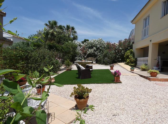 Image No.43-2 Bed Villa / Detached for sale