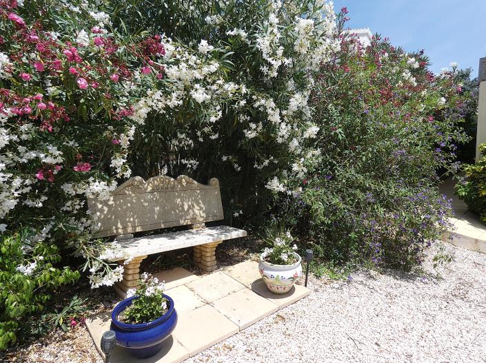 Image No.44-2 Bed Villa / Detached for sale