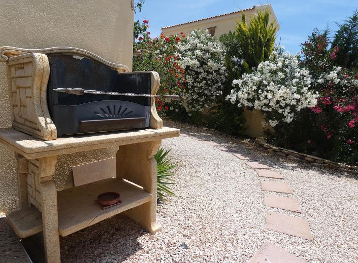 Image No.45-2 Bed Villa / Detached for sale