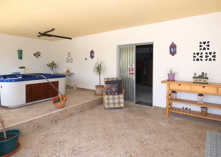 Image No.47-2 Bed Villa / Detached for sale