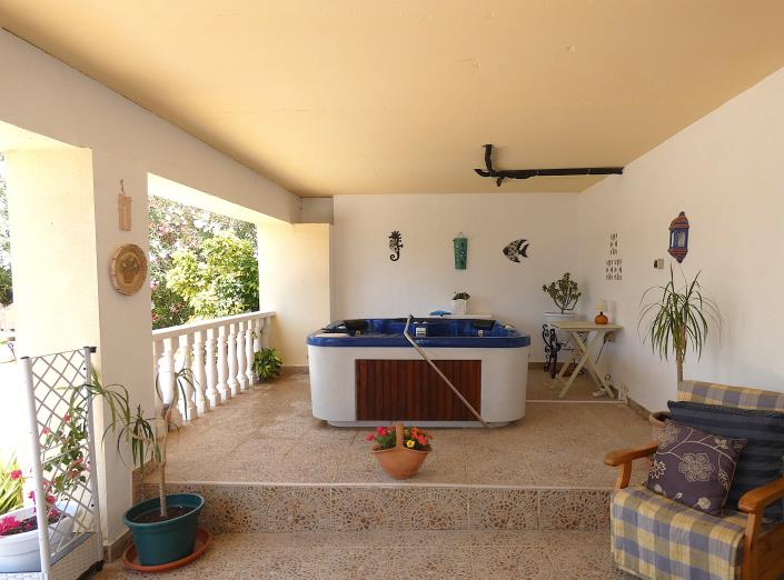 Image No.48-2 Bed Villa / Detached for sale