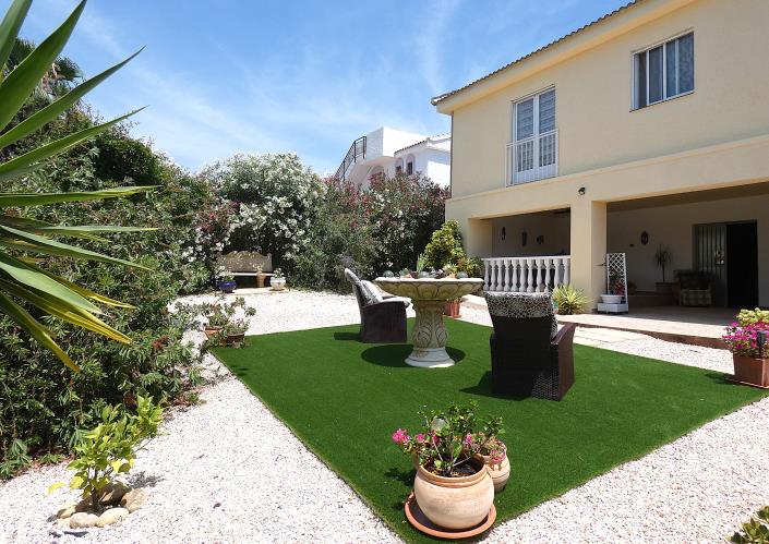 Image No.53-2 Bed Villa / Detached for sale