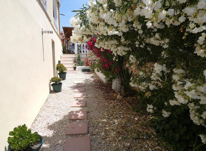 Image No.55-2 Bed Villa / Detached for sale