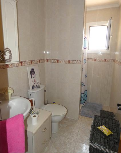 Image No.16-3 Bed Villa / Detached for sale