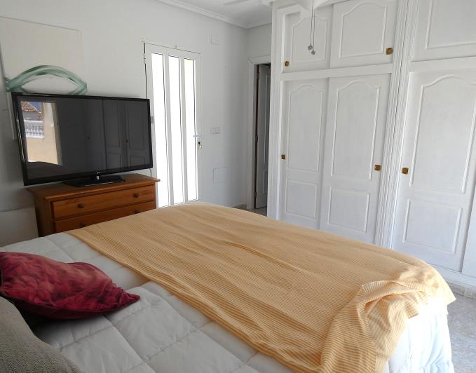 Image No.26-3 Bed Villa / Detached for sale