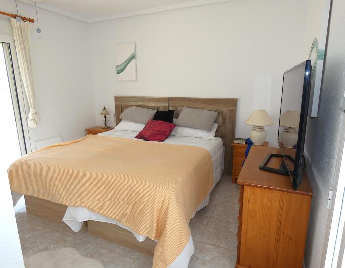 Image No.27-3 Bed Villa / Detached for sale