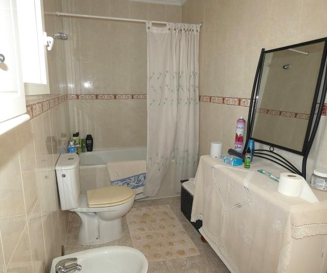 Image No.28-3 Bed Villa / Detached for sale