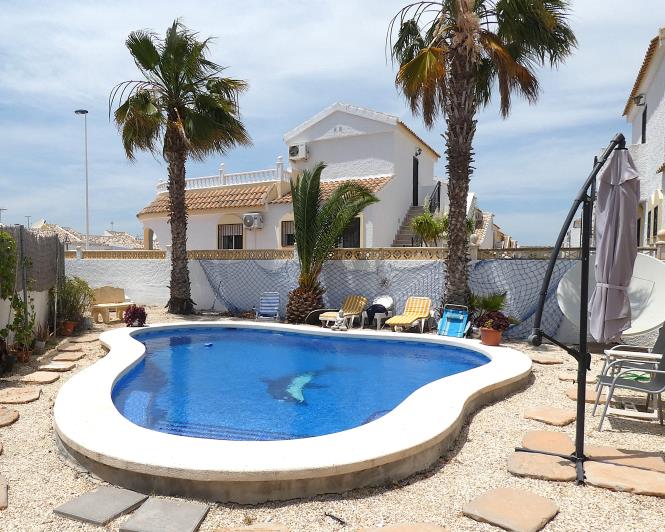 Image No.39-3 Bed Villa / Detached for sale