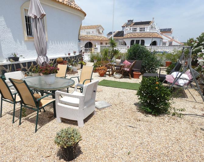 Image No.42-3 Bed Villa / Detached for sale