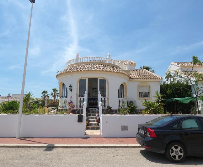 Image No.49-3 Bed Villa / Detached for sale