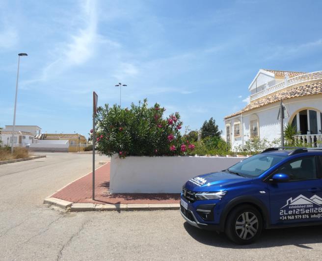 Image No.52-3 Bed Villa / Detached for sale