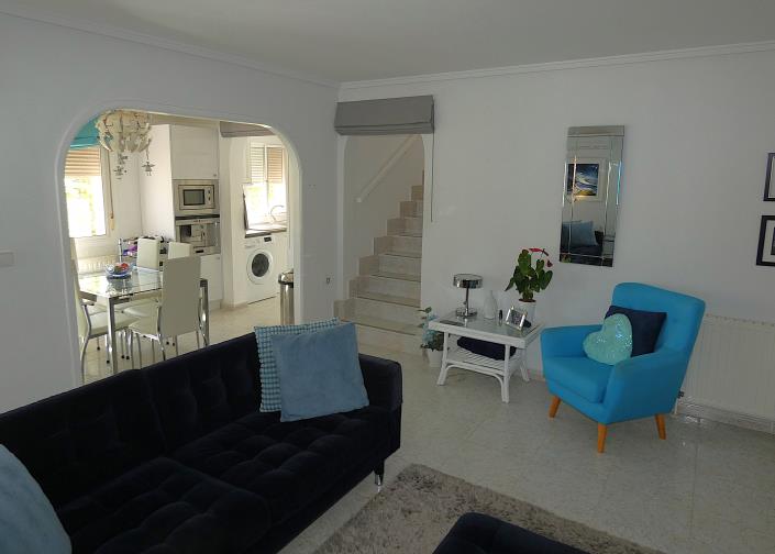 Image No.8-4 Bed Villa / Detached for sale