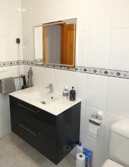 Image No.11-4 Bed Villa / Detached for sale