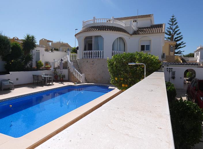 Image No.50-4 Bed Villa / Detached for sale