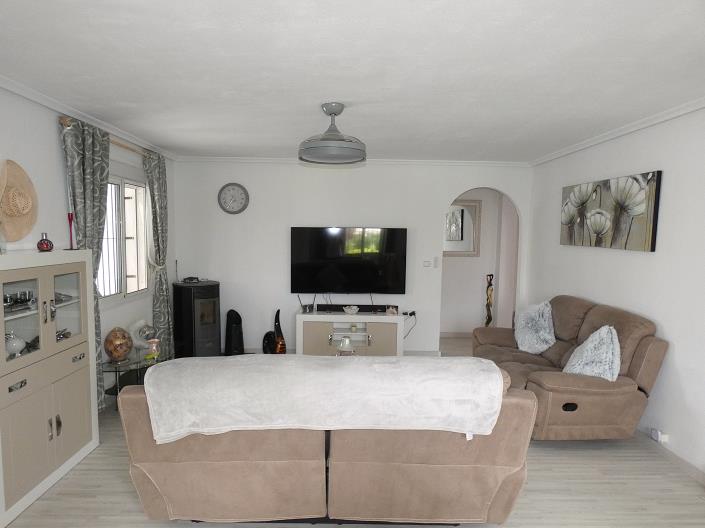 Image No.10-3 Bed Villa / Detached for sale