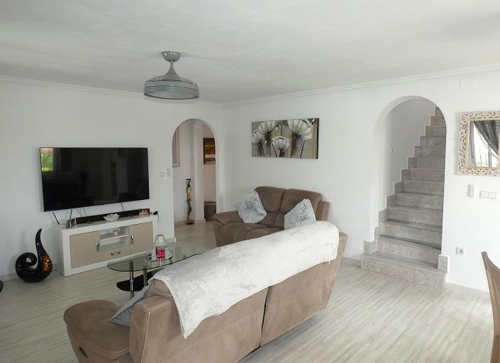 Image No.12-3 Bed Villa / Detached for sale