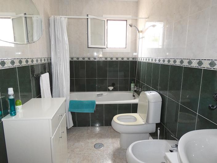 Image No.16-3 Bed Villa / Detached for sale