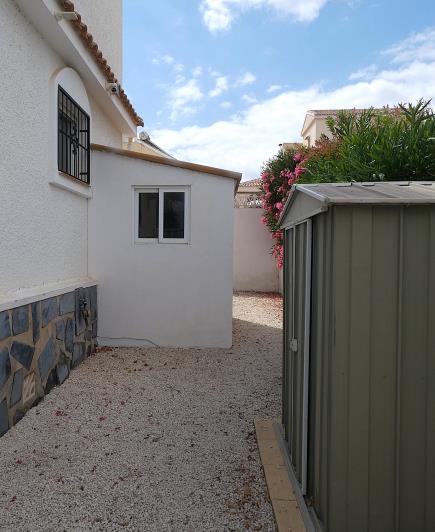 Image No.41-3 Bed Villa / Detached for sale