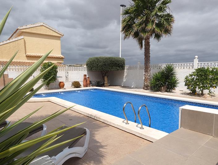 Image No.50-3 Bed Villa / Detached for sale