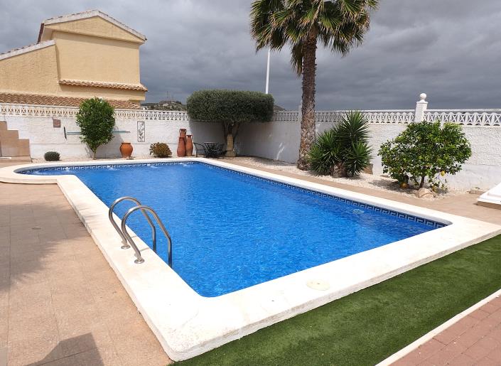 Image No.51-3 Bed Villa / Detached for sale