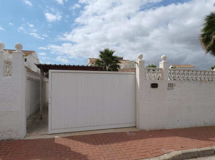 Image No.56-3 Bed Villa / Detached for sale