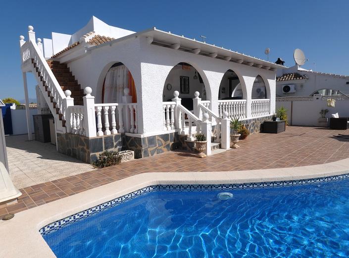 Image No.6-2 Bed Villa / Detached for sale