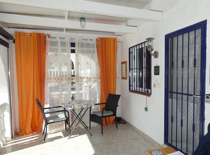 Image No.10-2 Bed Villa / Detached for sale