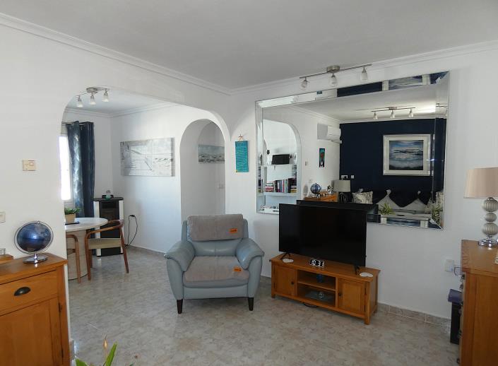 Image No.13-2 Bed Villa / Detached for sale