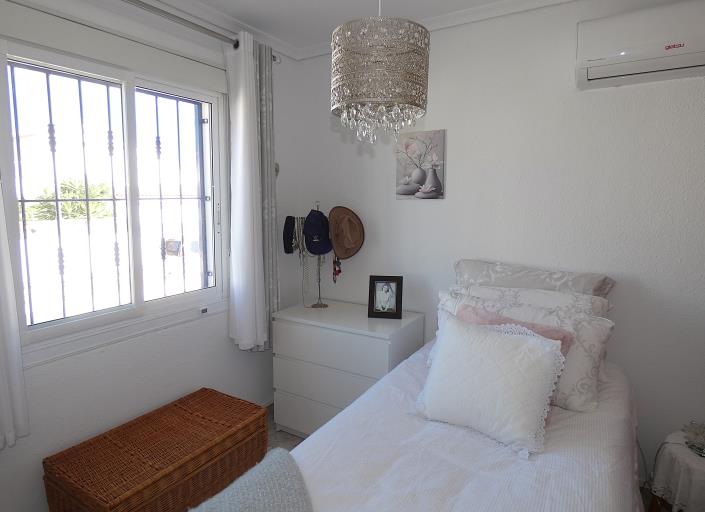 Image No.28-2 Bed Villa / Detached for sale