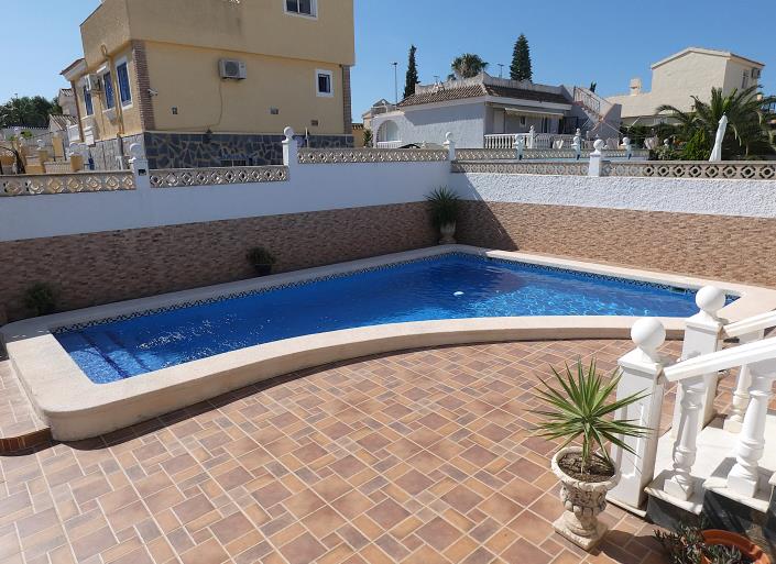 Image No.35-2 Bed Villa / Detached for sale