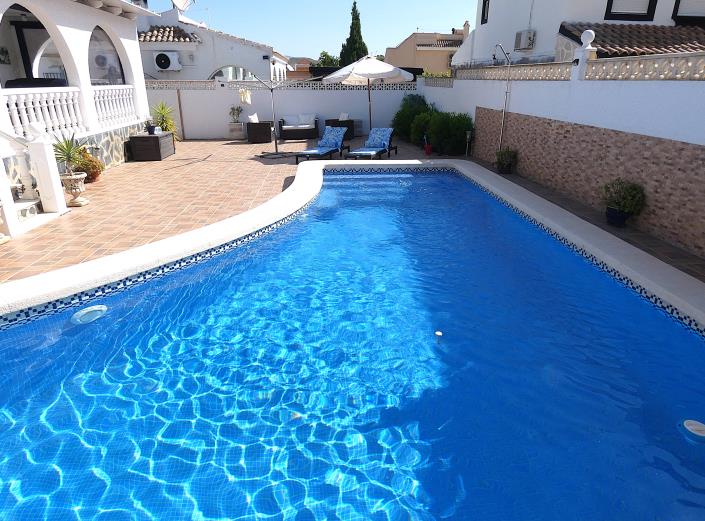 Image No.36-2 Bed Villa / Detached for sale