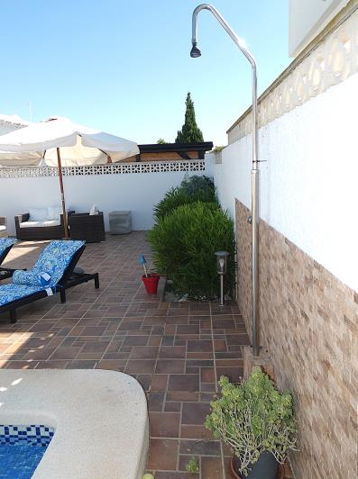 Image No.37-2 Bed Villa / Detached for sale