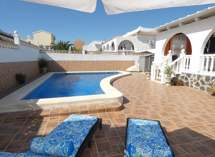 Image No.38-2 Bed Villa / Detached for sale