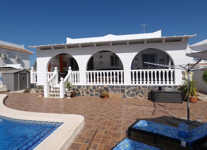 Image No.43-2 Bed Villa / Detached for sale