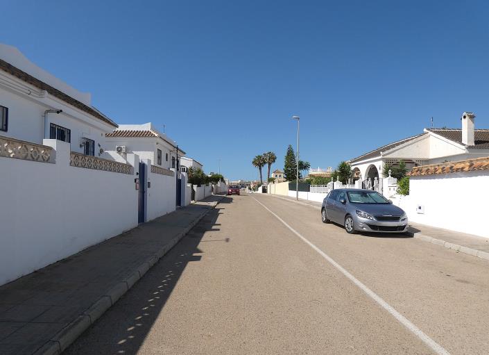 Image No.60-2 Bed Villa / Detached for sale