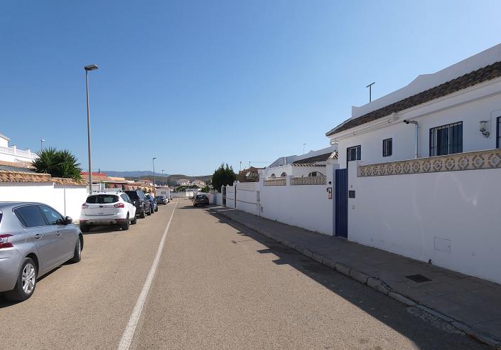 Image No.61-2 Bed Villa / Detached for sale