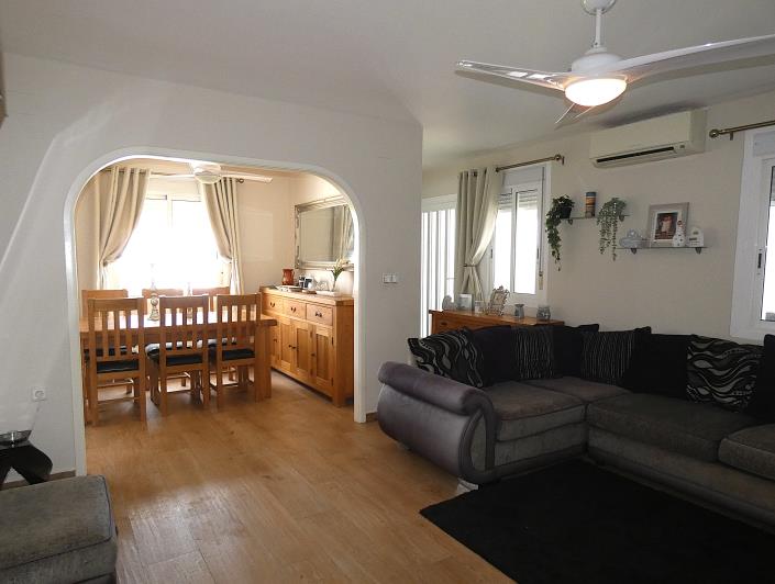 Image No.9-3 Bed Villa / Detached for sale