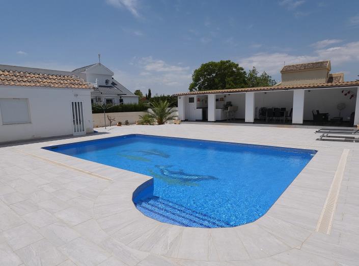 Image No.43-3 Bed Villa / Detached for sale