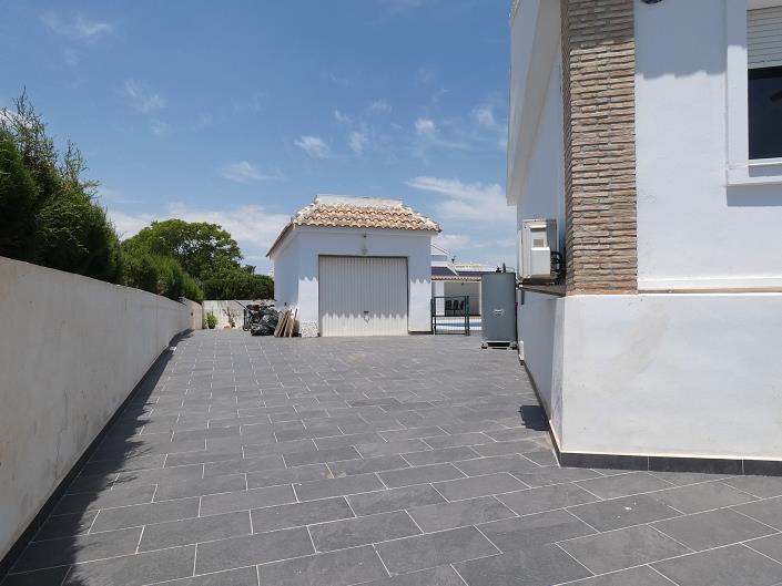 Image No.56-3 Bed Villa / Detached for sale