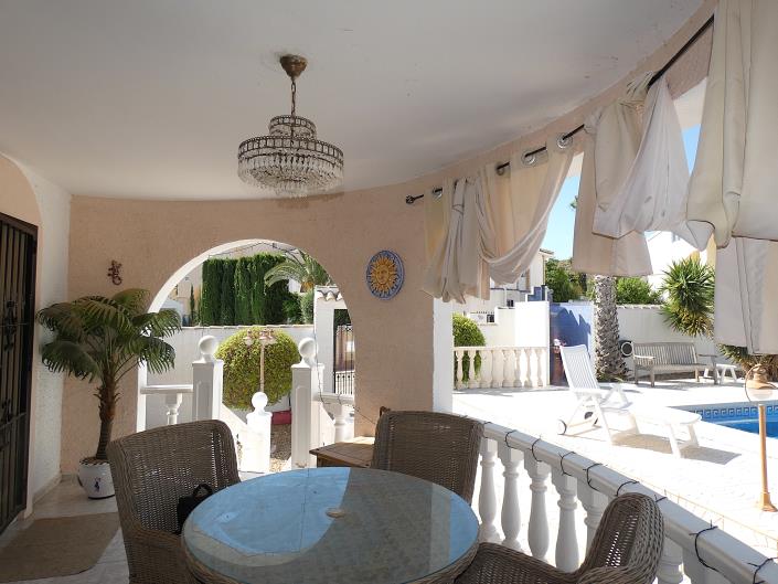 Image No.8-3 Bed Villa / Detached for sale