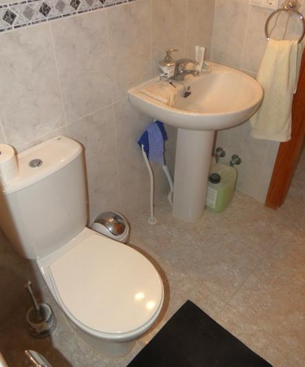 Image No.17-3 Bed Villa / Detached for sale