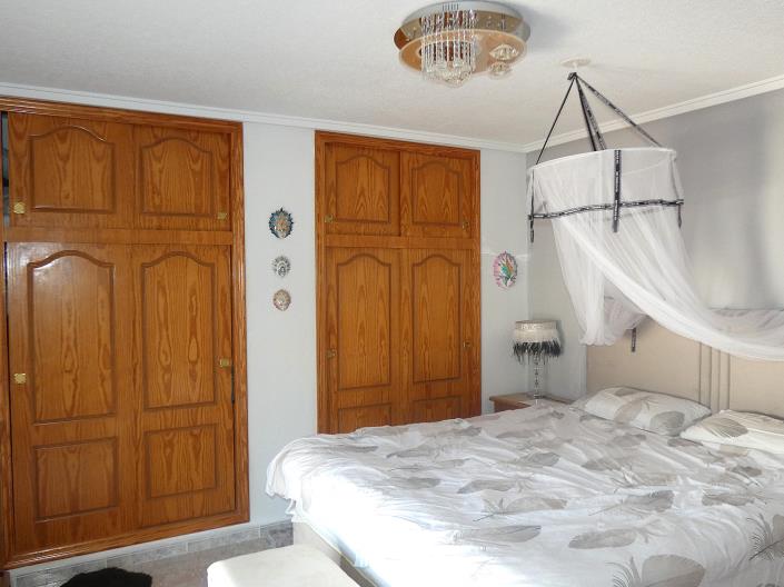Image No.22-3 Bed Villa / Detached for sale