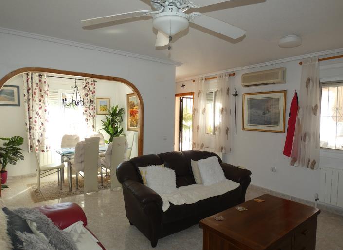 Image No.32-3 Bed Villa / Detached for sale