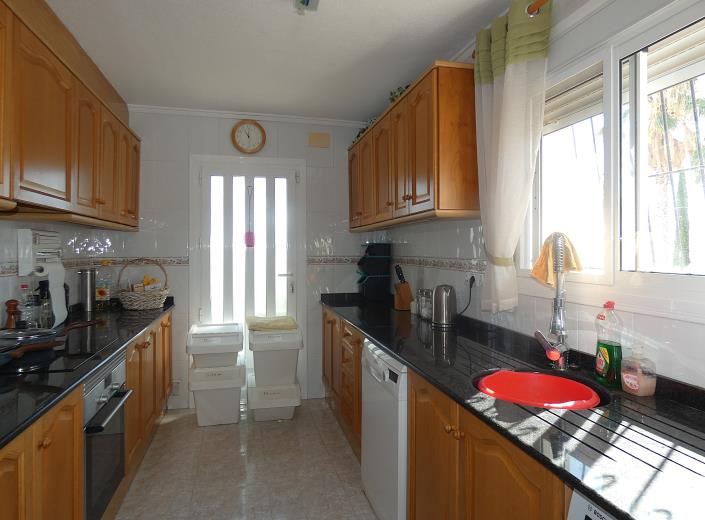 Image No.36-3 Bed Villa / Detached for sale