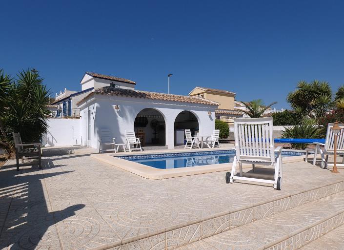Image No.54-3 Bed Villa / Detached for sale